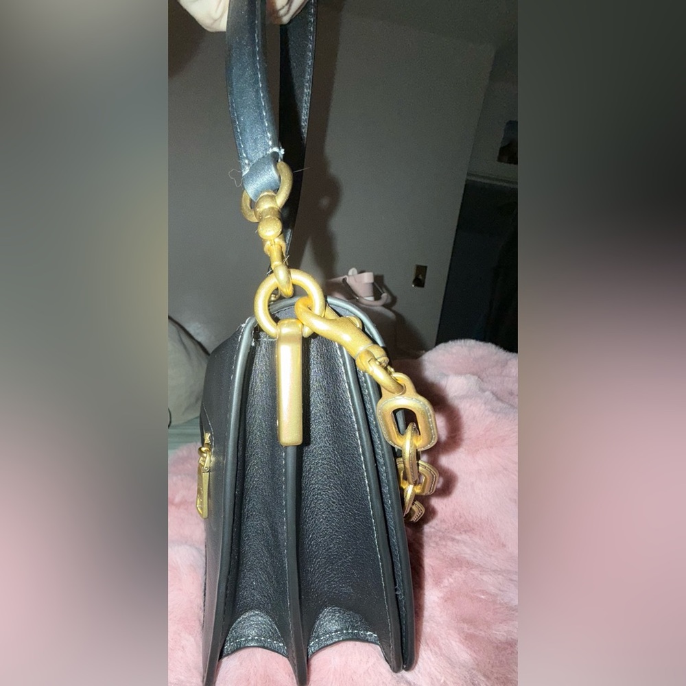 Coach Chain Tabby Black/Brass - Picture 3 of 8